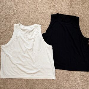Old Navy Active Tank Tops